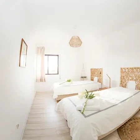 Cazimi House Near Da Rocha Apartment Portimao